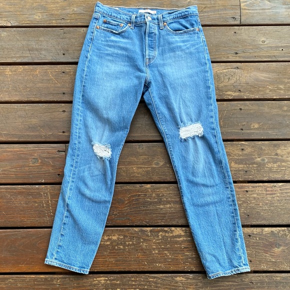 Levi’s premium denim icon wedgie modern skinny tapered distressed - Picture 2 of 5